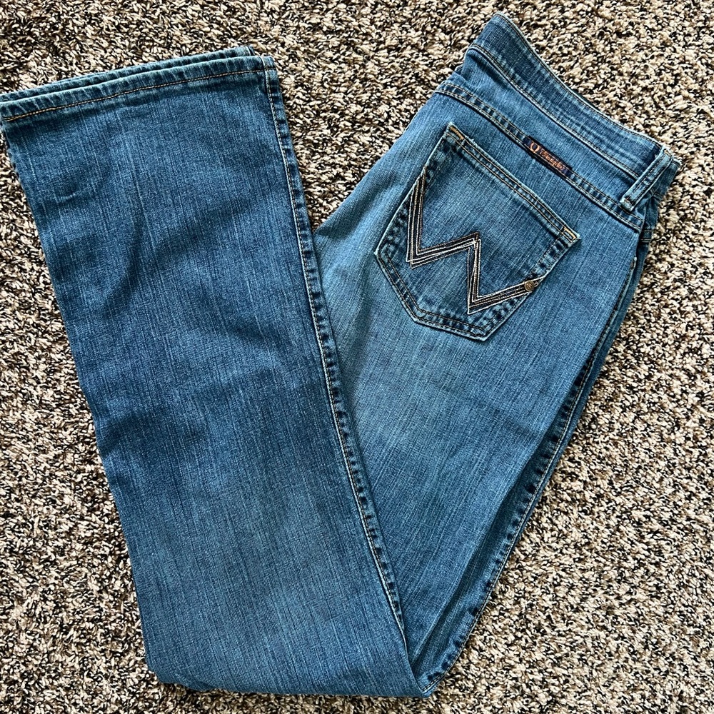 boot cut wrangler jeans